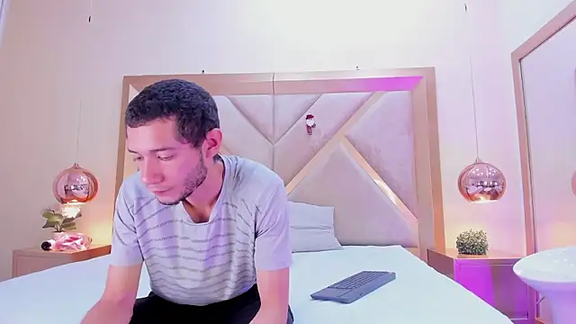 EthanCollen online show from 13, 1, 2026