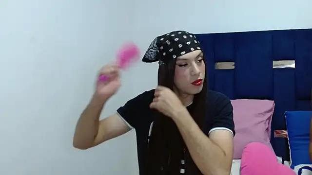 PinkLuna LolaBloom online show from 6, 5, 2026