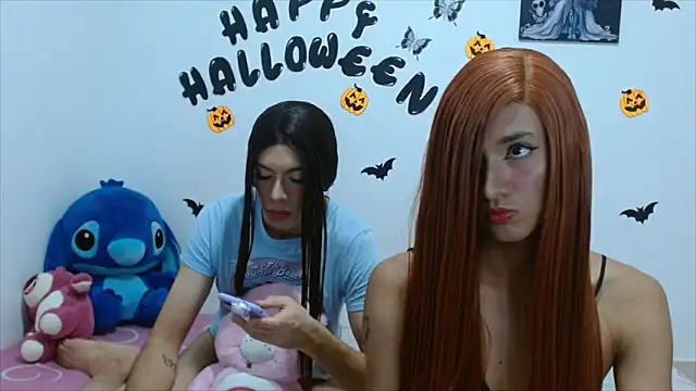 PinkLuna LolaBloom online show from 2, 11, 2025