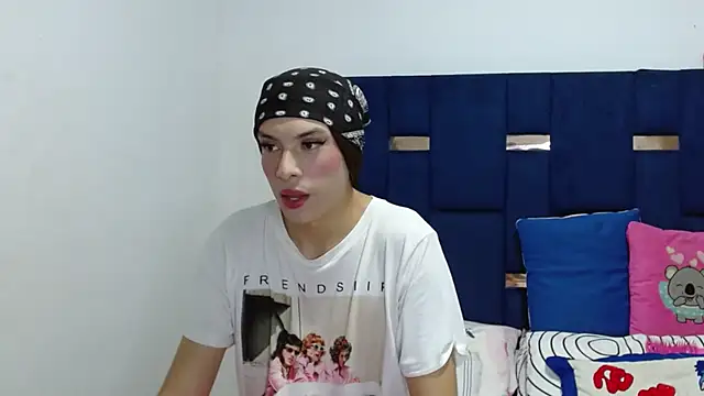 PinkLuna LolaBloom online show from 2, 6, 2026