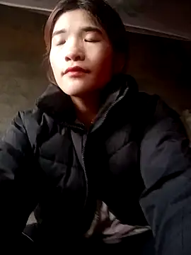 Mina-pusy online show from 5, 12, 2025