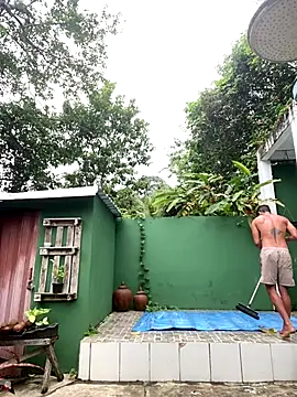 Snapshot of trustes00tribox chatting on 21, 11, 2025 trustes00tribox online show from 21, 11, 2025