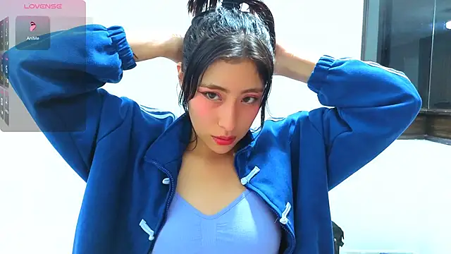 Sullyoonn online show from 22, 4, 2026