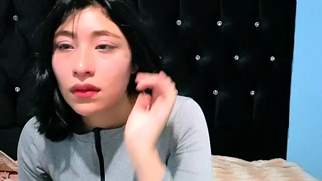 Sullyoonn online show from 24, 10, 2025