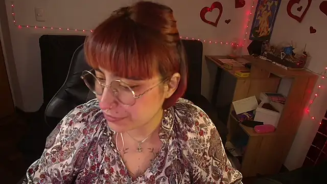 Miacatsito3 online show from 12, 5, 2026