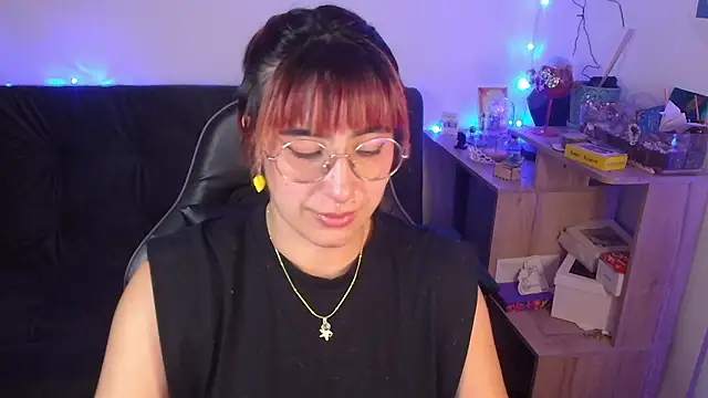 Miacatsito3 online show from 5, 3, 2026