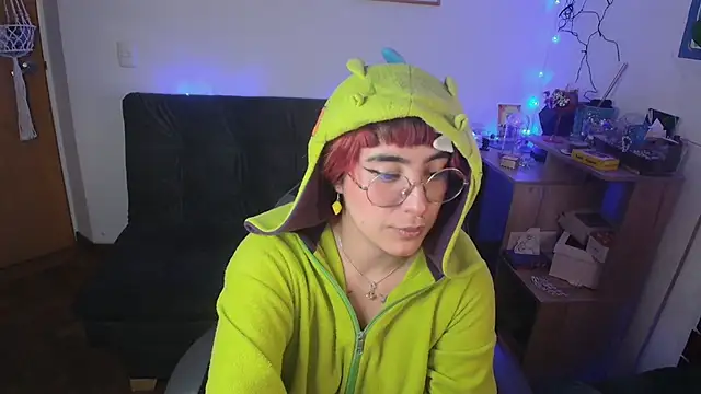 Miacatsito3 online show from 24, 3, 2026