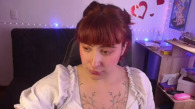 Miacatsito3 online show from 5, 5, 2026