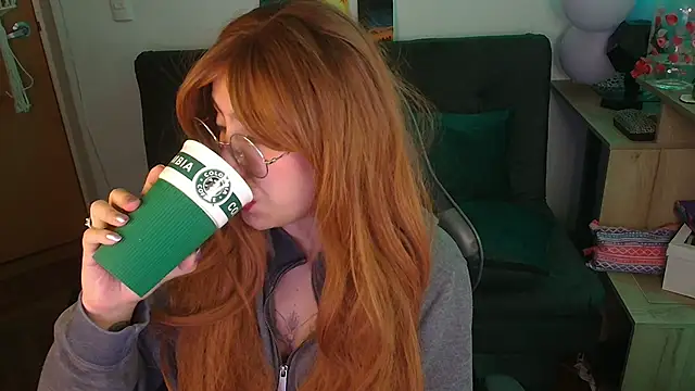 Miacatsito3 online show from 20, 11, 2025