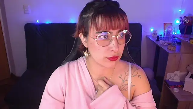 Miacatsito3 online show from 13, 3, 2026