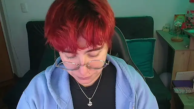 Snapshot of Miacatsito3 chatting on 21, 12, 2025 Miacatsito3 online show from 21, 12, 2025