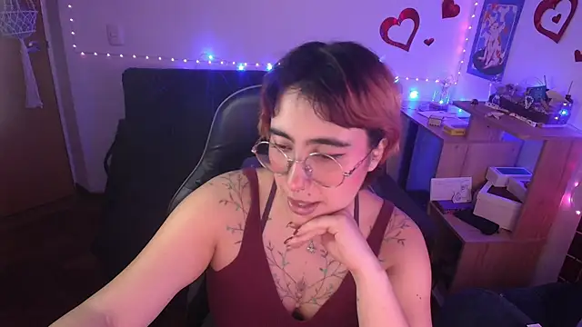 Miacatsito3 online show from 22, 4, 2026