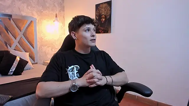 Snapshot of kraven_lust chatting on 26, 6, 2026 kraven lust online show from 26, 6, 2026
