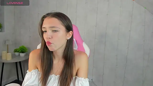 Amanda Reedd online show from 15, 10, 2025