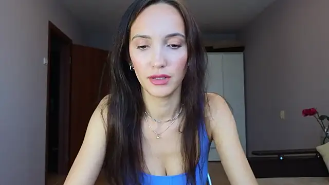 Snapshot of Lillian-Clark chatting on 15, 10, 2025 Lillian-Clark online show from 15, 10, 2025