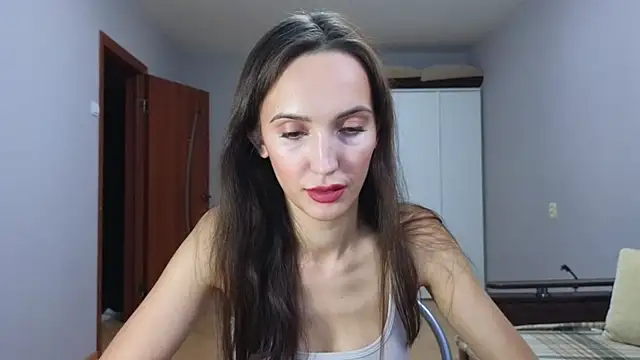 Snapshot of Lillian-Clark chatting on 22, 11, 2025 Lillian-Clark online show from 22, 11, 2025