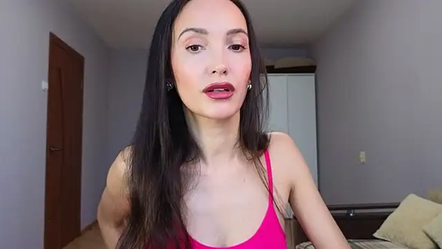 Lillian-Clark online show from 18, 12, 2025