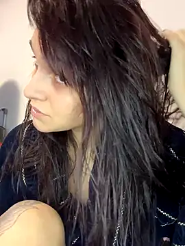 EllaBlowy online show from 3, 10, 2025