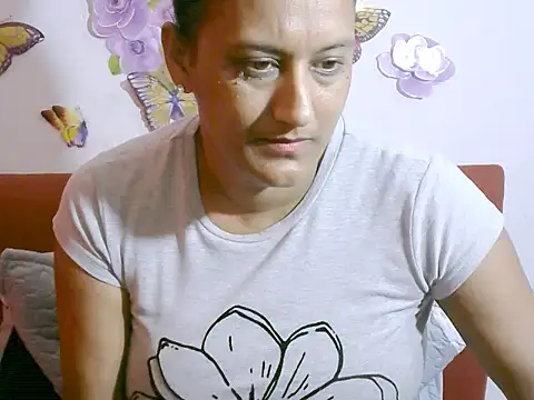 Indiansexyboobs18 online show from 16, 9, 2025