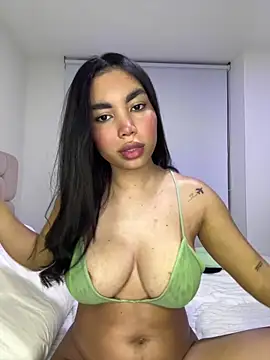 karolaalcendra online show from 17, 4, 2026