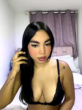 karolaalcendra online show from 5, 11, 2025