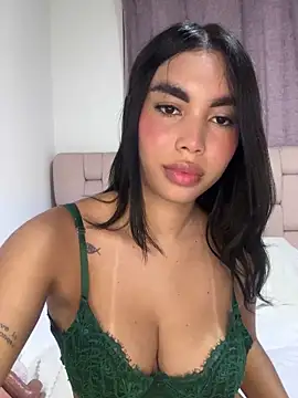 karolaalcendra online show from 2, 10, 2025