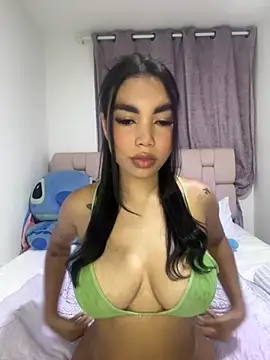 karolaalcendra online show from 7, 11, 2025