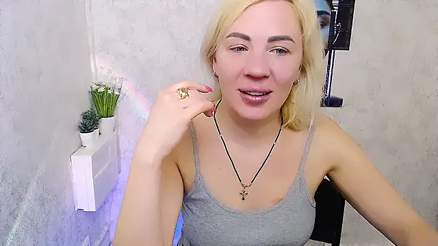 EmmaCat  online show from 2, 2, 2026