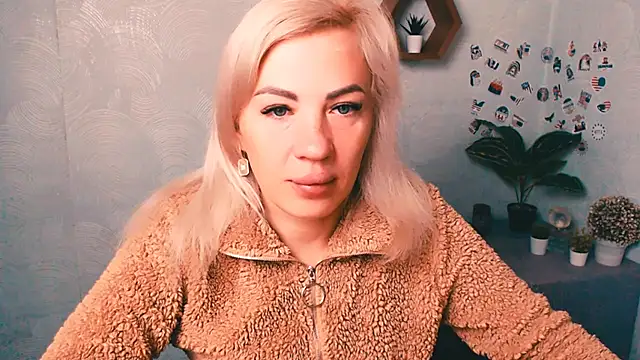 EmmaCat  online show from 27, 9, 2025