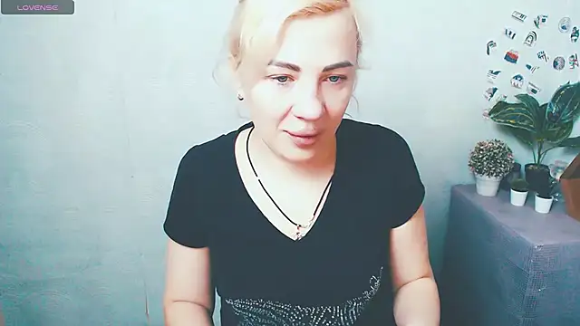 EmmaCat  online show from 12, 1, 2026