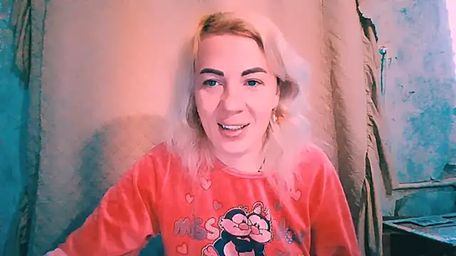 EmmaCat  online show from 2, 11, 2025