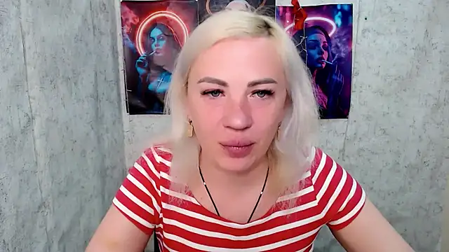 EmmaCat  online show from 9, 4, 2026