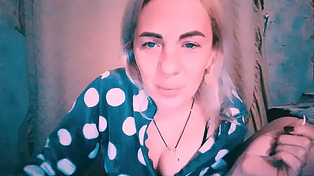 EmmaCat  online show from 30, 10, 2025