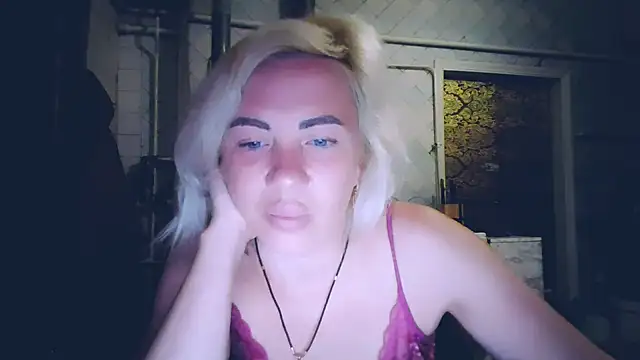 EmmaCat  online show from 28, 5, 2026