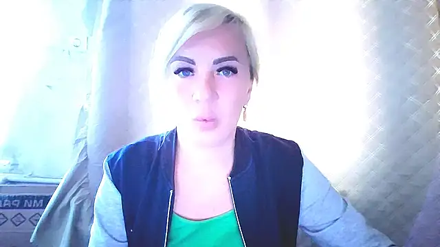 EmmaCat  online show from 14, 9, 2025