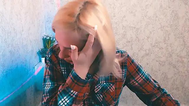 EmmaCat  online show from 10, 1, 2026