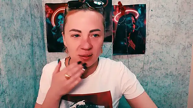 EmmaCat  online show from 11, 3, 2026