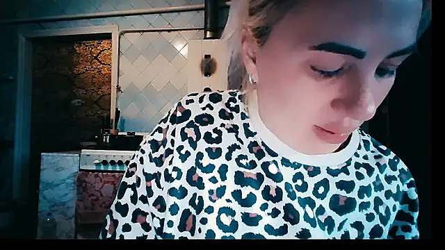 EmmaCat  online show from 18, 1, 2026