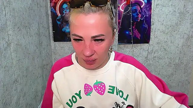 EmmaCat  online show from 5, 4, 2026