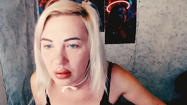 EmmaCat  online show from 29, 10, 2025