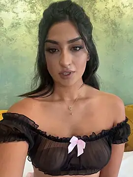 Mia spicyy online show from 18, 10, 2025