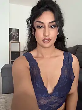 Mia spicyy online show from 12, 6, 2026