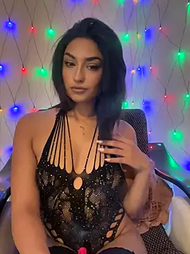 Mia spicyy online show from 5, 10, 2025