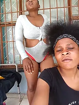 BlondieBitch online show from 18, 12, 2025