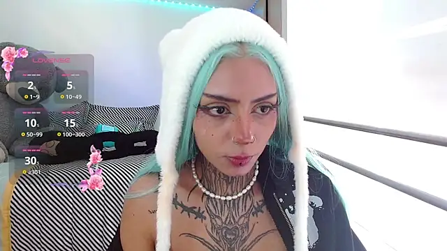 Snapshot of KoraRousee chatting on 18, 11, 2025 KoraRousee online show from 18, 11, 2025