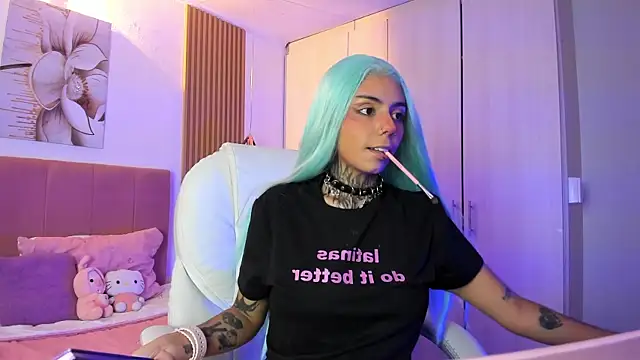 Snapshot of KoraRousee chatting on 24, 10, 2025 KoraRousee online show from 24, 10, 2025