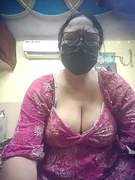 Snapshot of thehotlady chatting on 6, 6, 2026 thehotlady online show from 6, 6, 2026