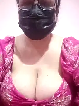 thehotlady online show from 7, 1, 2026