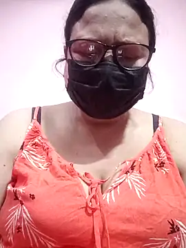 Snapshot of thehotlady chatting on 28, 11, 2025 thehotlady online show from 28, 11, 2025