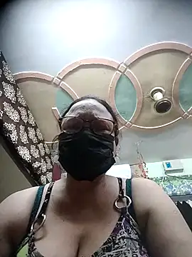 Snapshot of thehotlady chatting on 4, 10, 2025 thehotlady online show from 4, 10, 2025